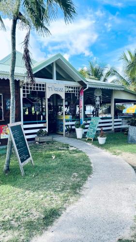 Restaurant, Ma Douce Guadeloupe in Saint Francois