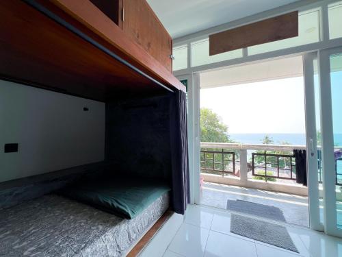 1 bunk bed