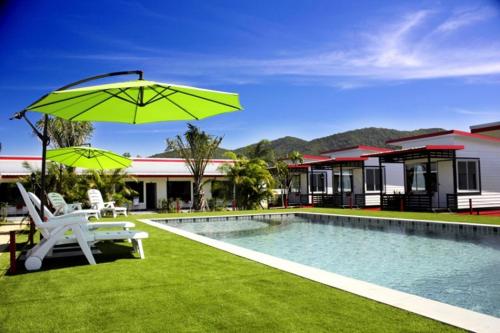 Swimming pool, Cape Go Resort near Khung Wiman Beach