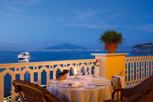 Grand Hotel Excelsior Vittoria - image 7