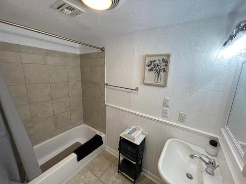 3BR Oasis in Fulton Near Rockport Beach in Fulton, USA
