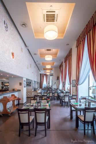 Europa Royale Bucharest - image 5