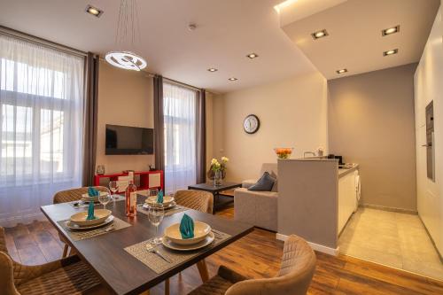 Andrássy Heritage Superior Apartment