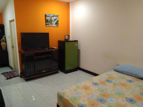 Diamond hill salak phet Room Type - Queen Room with Balcony