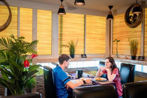 Zan Lodge near Jumhooree Maidan