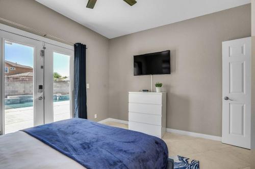 Grand Casa 7 Bdr/4 Ba 15 Beds Sleeps up to 24