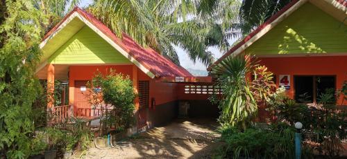 Palm Kaew Resort Krabi near Tiger Cave Temple (Wat Tham Suea)