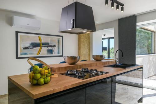 Casa Anonima by Briskva in Presika