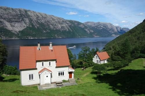 Flørli 4444 Lysefjorden - Director's residence in แซนด์เนส