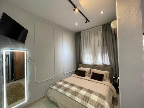 Blloku Tirana Studio, Tirana