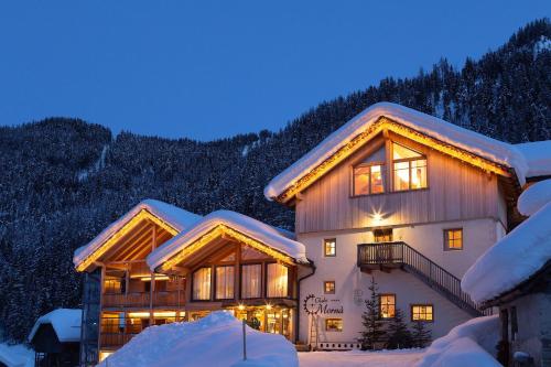 Chalet Mornà - Accommodation - San Martino in Badia