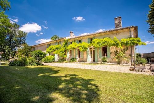 Belle maison de charme - Accommodation - Lussac