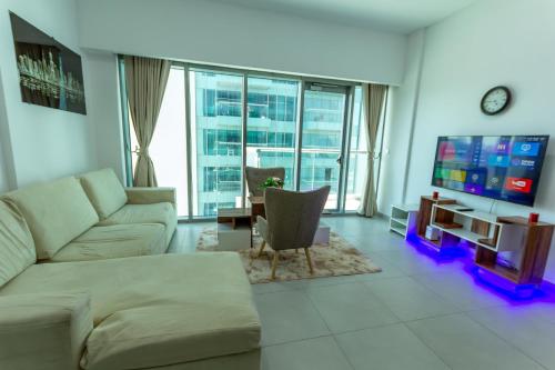Deluxe One Bedroom Apartment for rent in Dubai Al Barsha south, Dubai (foto 10)