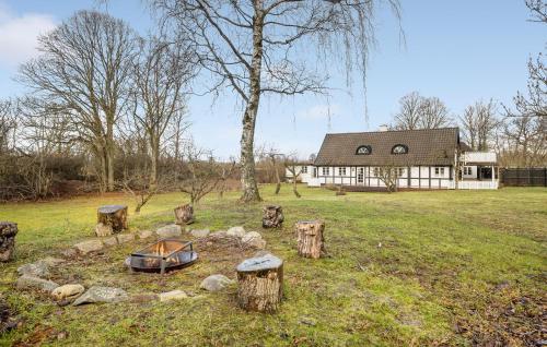 Beautiful Home In Aakirkeby With Wifi