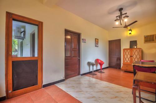 Hilltop 3BHK Villa With Private Pool Near Candolim in Marra