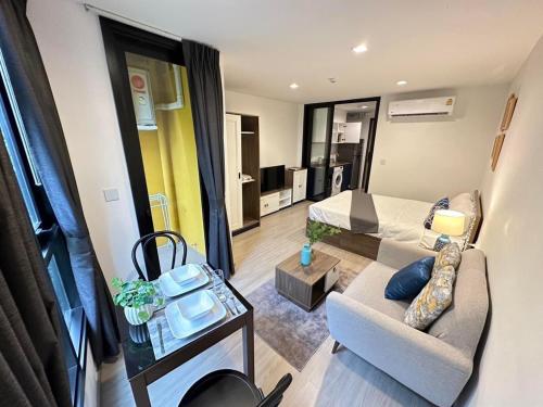 THE BASE Central 1BR – Phuket