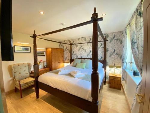 Lake District romantic get away in 1 acre gardens off M6