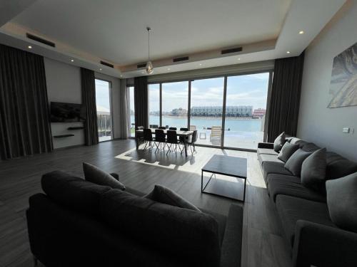 Sama Chalet kuwait in อัลคีราน