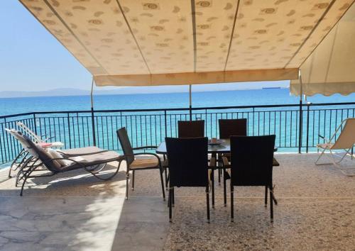 Ekie Apartment with sea view – khách sạn tại Peloponnese