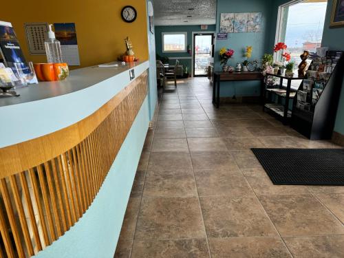 Palace Inn - image 10