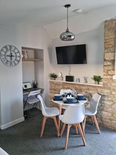 Flamingos Nest Oxford Countryside Apartment Oxford - Bicester Village - Blenheim Palace - WiFi- Free in 布萊徹登