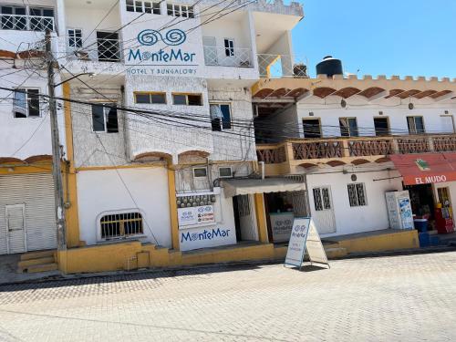 MonteMar Hotel y Bungalows – Guayabitos, MO