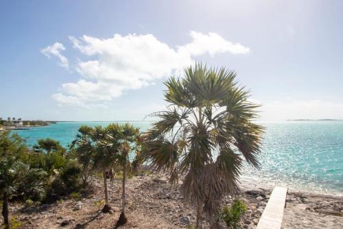 OceanBliss: Exuma, Waterfront sleeps 8