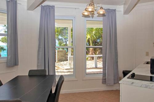 OceanBliss: Exuma, Waterfront sleeps 8