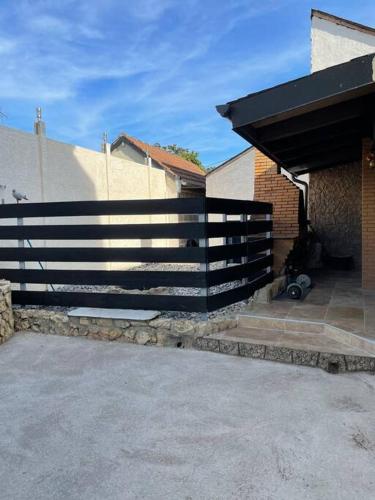 Magnifique studio en résidence (Magnifique studio en residence) in 拉紹塞埃聖維克托