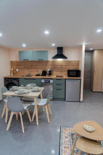 кухня, Appartement Cosy Le Lys Vert à 40mn de Paris (Appartement Cosy Le Lys Vert a 40mn de Paris) in Дамари-ле-Лис