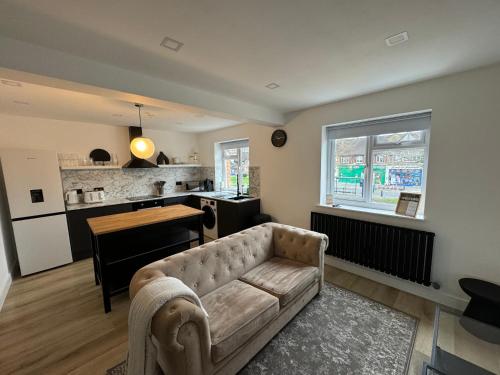 Lux 1 Bed Flat - Free Parking