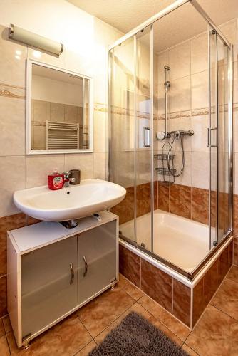 Apartment Dresden EG Links 998m von Messe entfernt