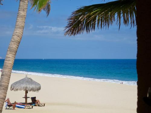 Beachfront condo in Los Cabos, Mexico in San José del Cabo, Mexico