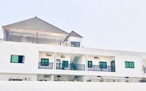 B&B Banjul - Ej guest house - Bed and Breakfast Banjul