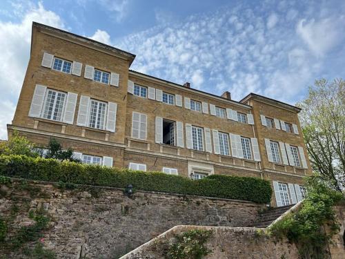 Loft dans un château en pierres dorées - Location saisonnière - Lissieu