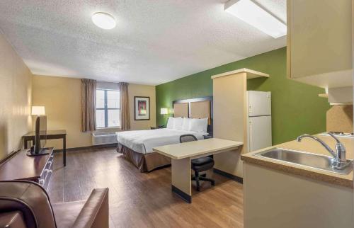 Extended Stay America Select Suites - Chicago - Downers Grove