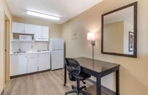 Extended Stay America Suites - St Louis - Westport - East Lackland Rd