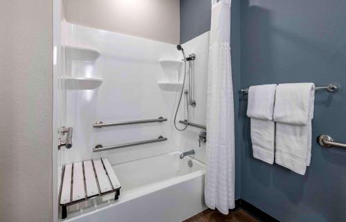 Extended Stay America Suites - Huntsville - Madison - 화장실