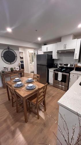 New, Spacious 2 Bedrooms in Downtown With Free Parking! in Maple Ridge District Municipality, Canada