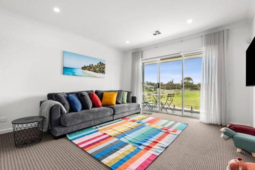Amazing family home opposite a park & sleeps 10 in St Leonards