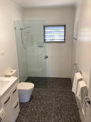 2 bedrooms, 4 beds