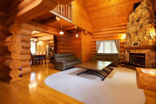 Rental Log Urube Village - Accommodation - Tsumagoi