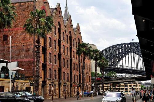Spacious & Comfy Apt for 6 Next to Darling Harbour - image 13