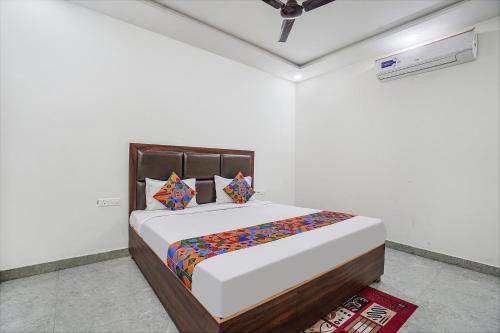 FabHotel Akash Inn