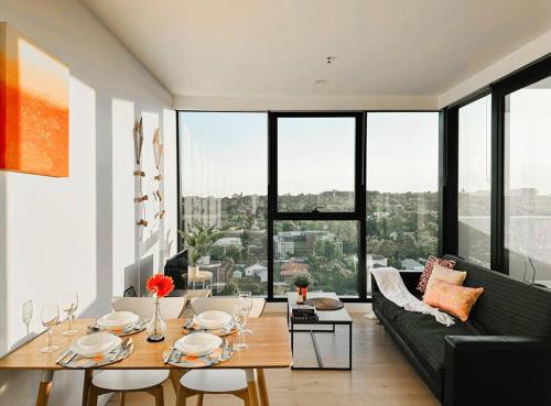 Sunset view 2B2B apt Box Hill w Parking+Gym+BBQ - Apartment - Box Hill