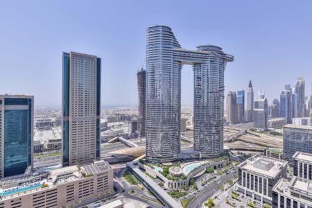 HOSPITALITYEXPERT Best 2BR in Downtown, Sleeps 5, Dubai (photo 2)