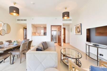 HOSPITALITYEXPERT Best 2BR in Downtown, Sleeps 5, Dubai (photo 10)