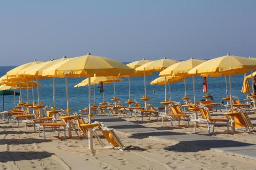 Marina del Marchese Beach Resort - Hotel - Botricello