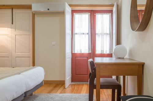Double Room with Shared Bathroom image 10