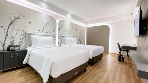 Business Twin Room image 2